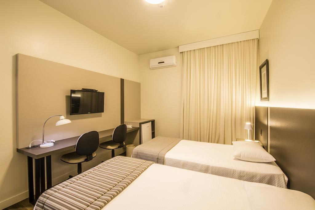 Jr Hotel Marília Exterior photo